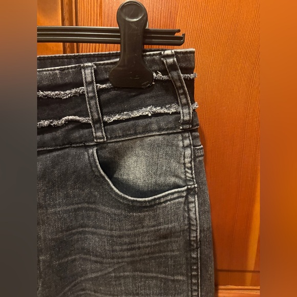 Hudson Holly Skinny High Rise Jeans With Raw Hem - Picture 6 of 16